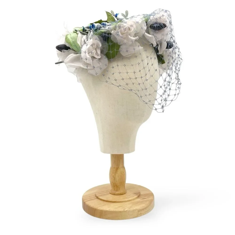 Vintage 1950s Le Cavalier Floral Hat w/ Veil White Roses Blue Accents Netting - Picture 9 of 15
